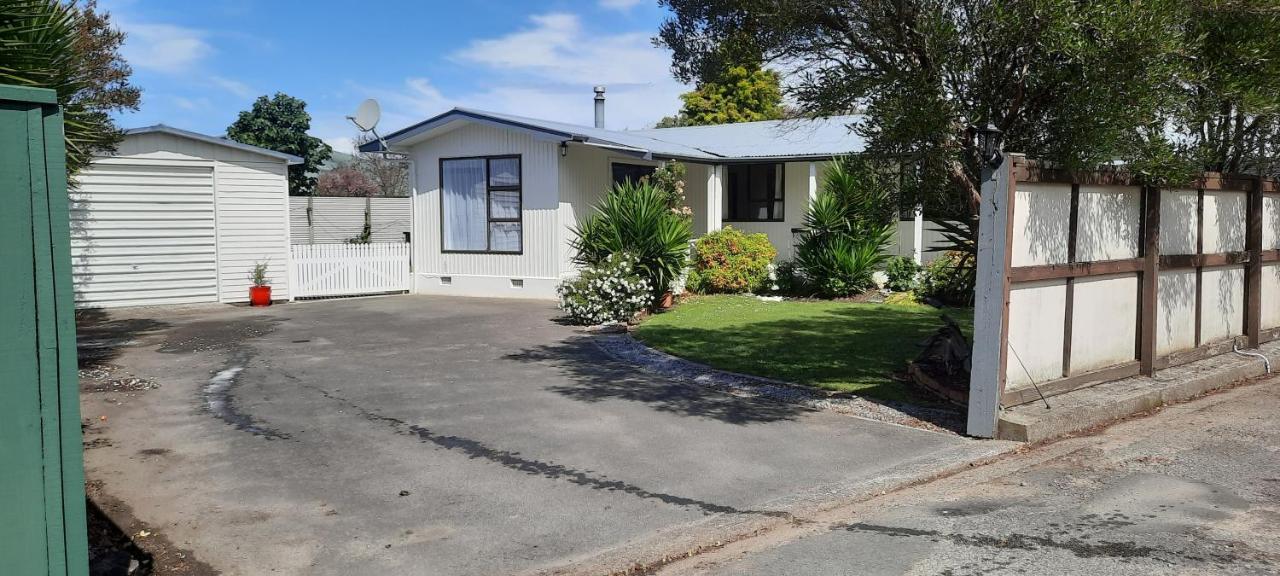 Cosy On Courtney Villa Motueka Exterior foto